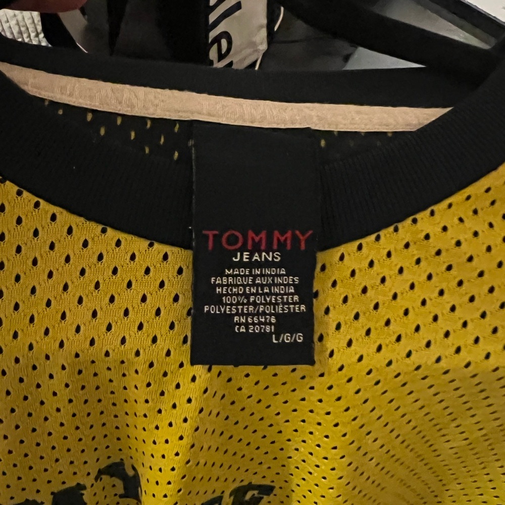 Tommy Hilfiger Yellow Mesh Jersey with Black Trim - Picture 4 of 4